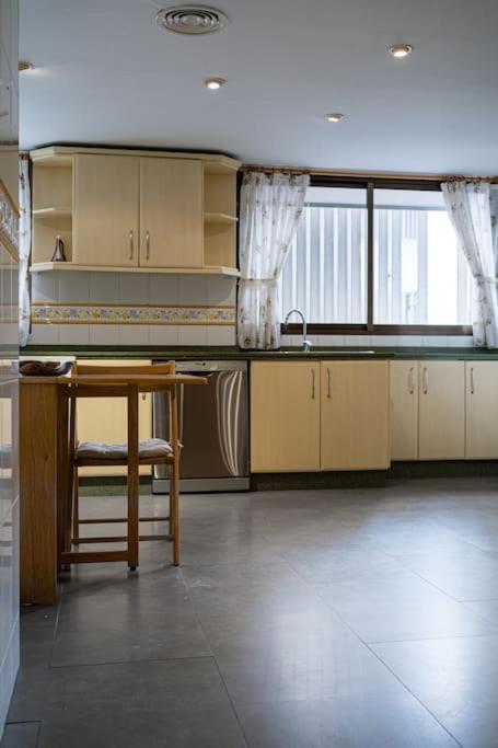 Amplio Apartamento Citycenter Кордоба Екстериор снимка